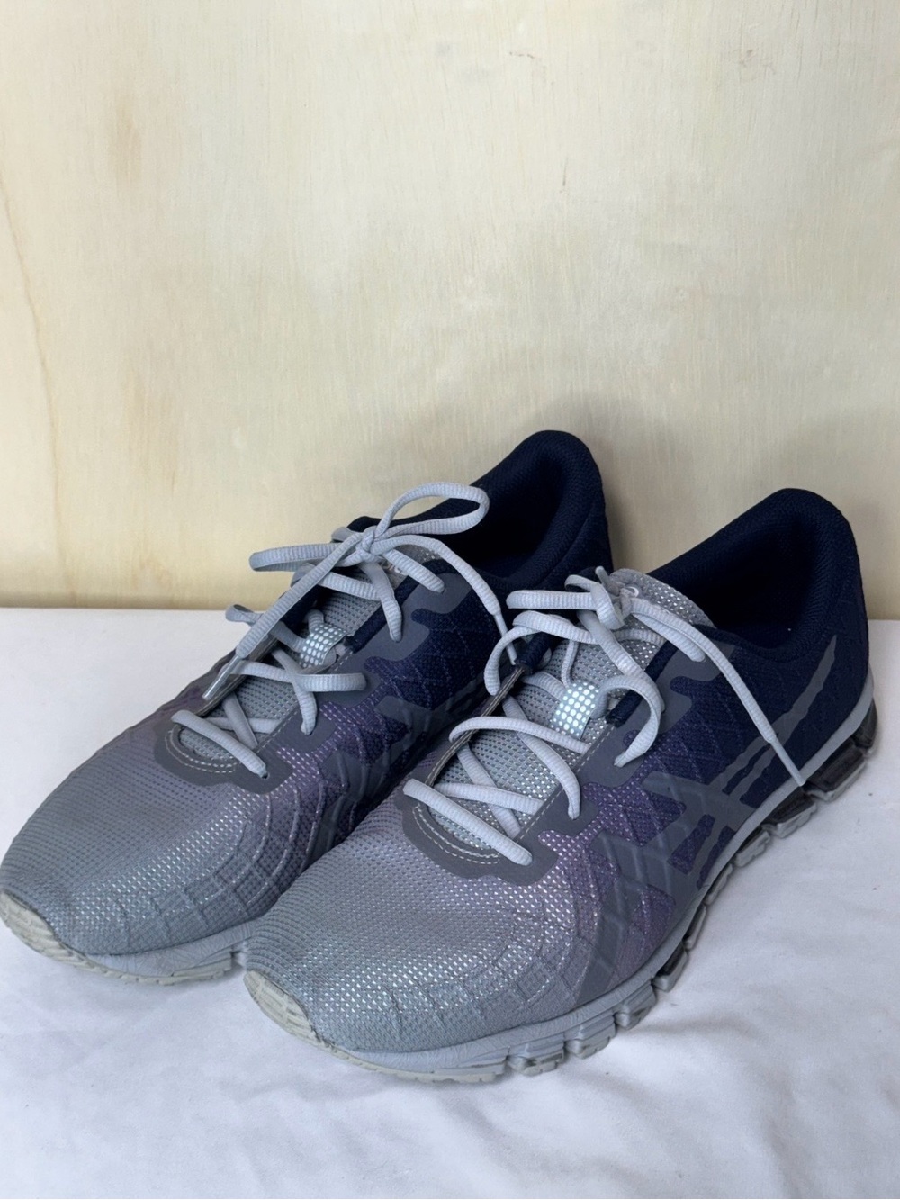 Asics Gel Quantum 180 4 Mens Size US 11 Sheet Rock Blue Grey Sneakers Running
